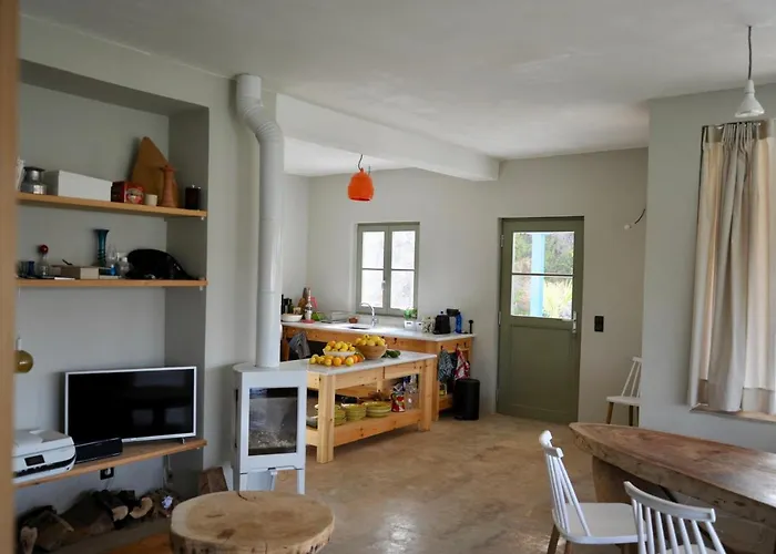 Vanua House * Γαλατάς